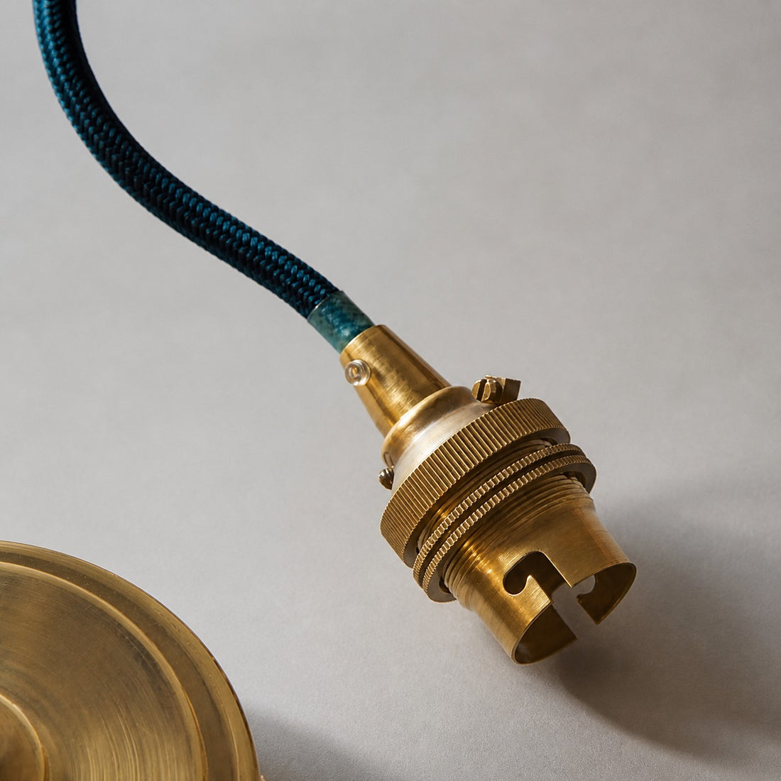 Plaitar Modern Brass Pendant Light - Minimalist Ceiling Fixture with Braided Cord for Hallways