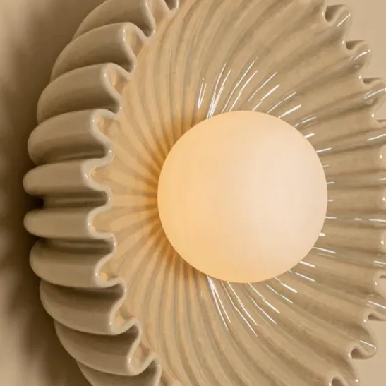 Glova Nordic Floral Ceramic Wall Light – Sculptural Accent Wall Lamp