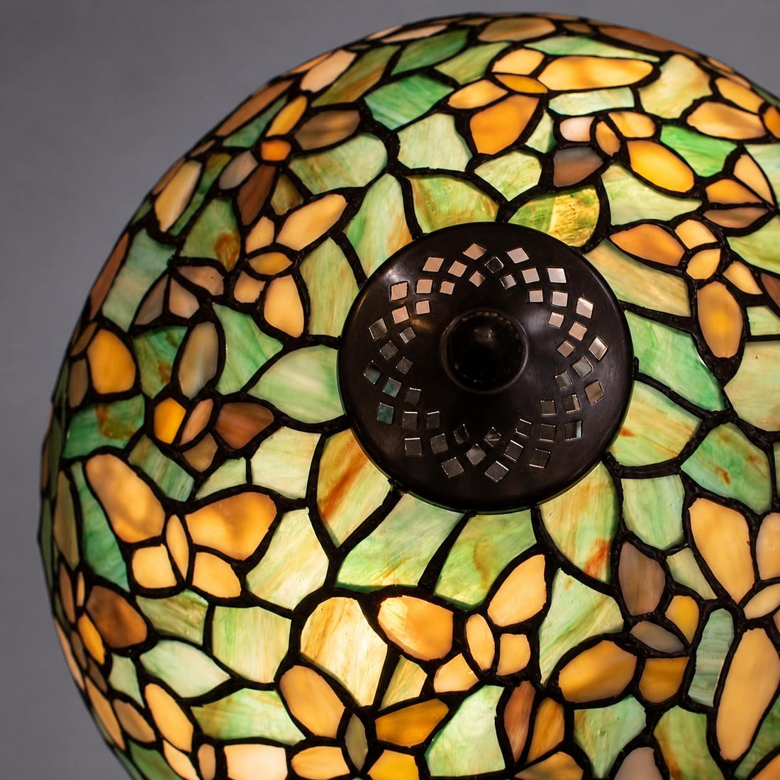 TF Sorenia Table Lamp – Warm Stained-Glass Floral Art-style Lamp for Living Room or Bedroom