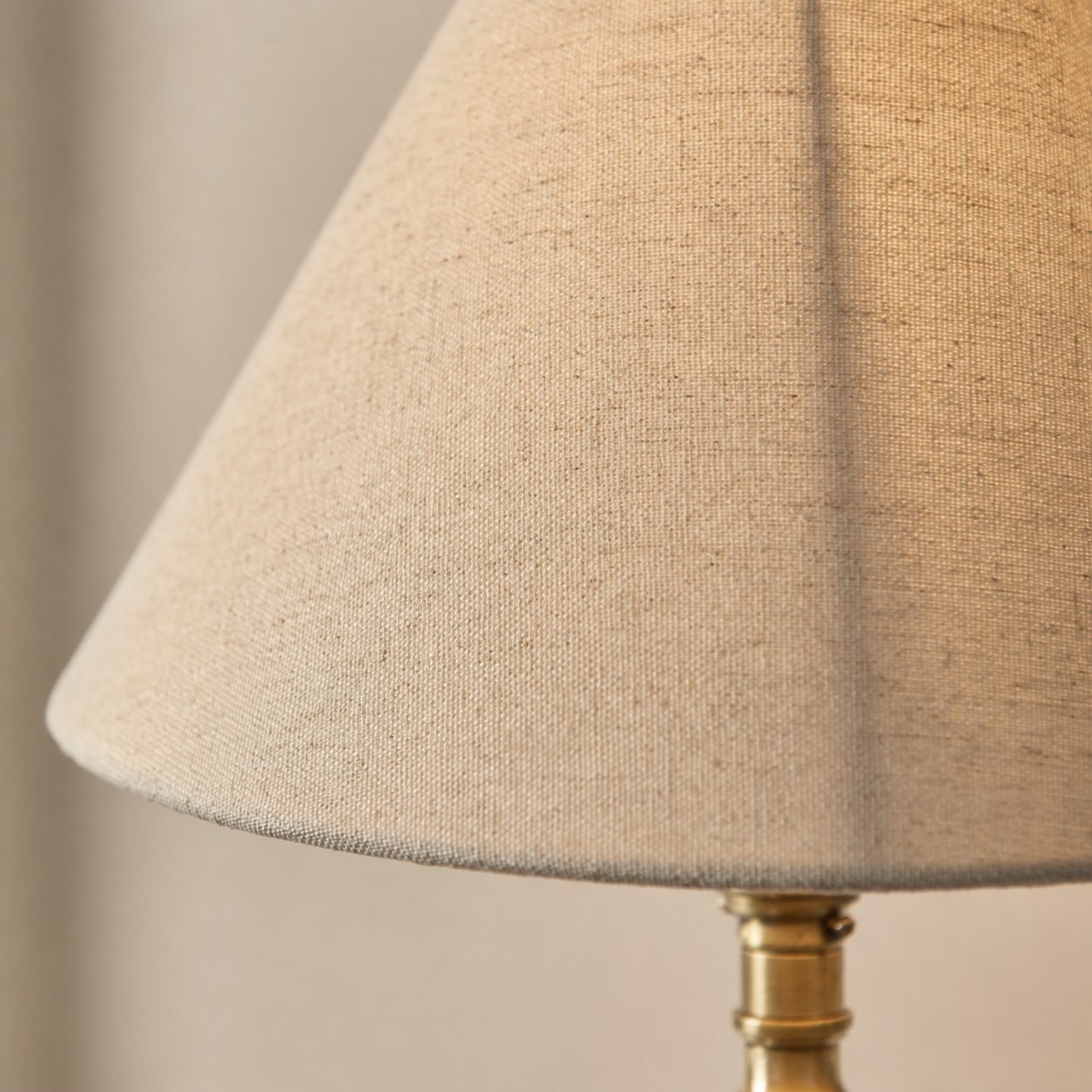Zevatik Table Lamp with Slim Stem and Linen Shade for Bedside Lighting