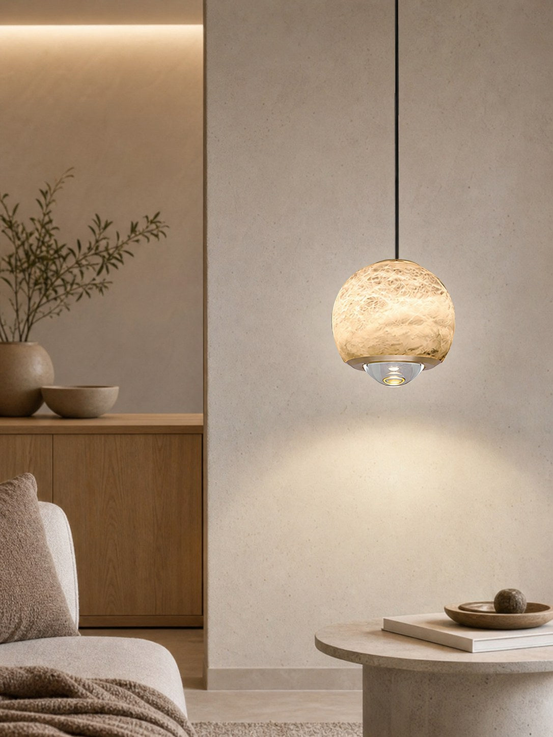 Ferox Alabaster Pendant Light