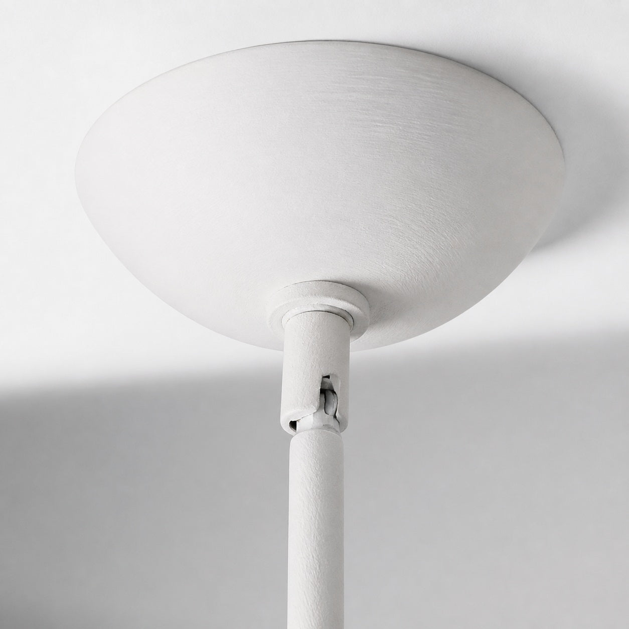 Plara Plaster-Texture Halo Chandelier – Modern Ring Ceiling Lamp for Living & Dining
