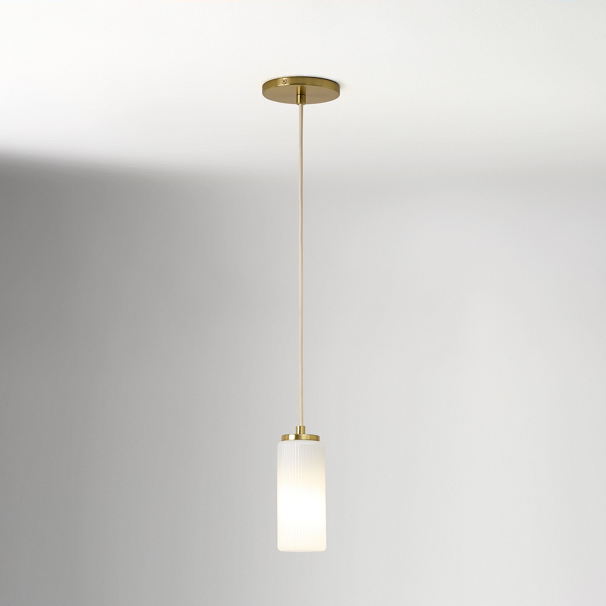 Rivora Fluted Glass Pendant Light – Modern Ribbed Shade