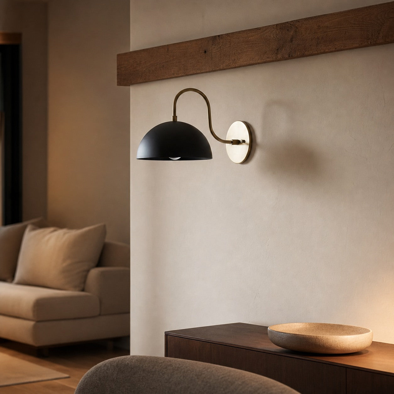 Curva Metal  Industrial Wall Sconce - Curved Brass Arm - Hammered Dome Light Fixture