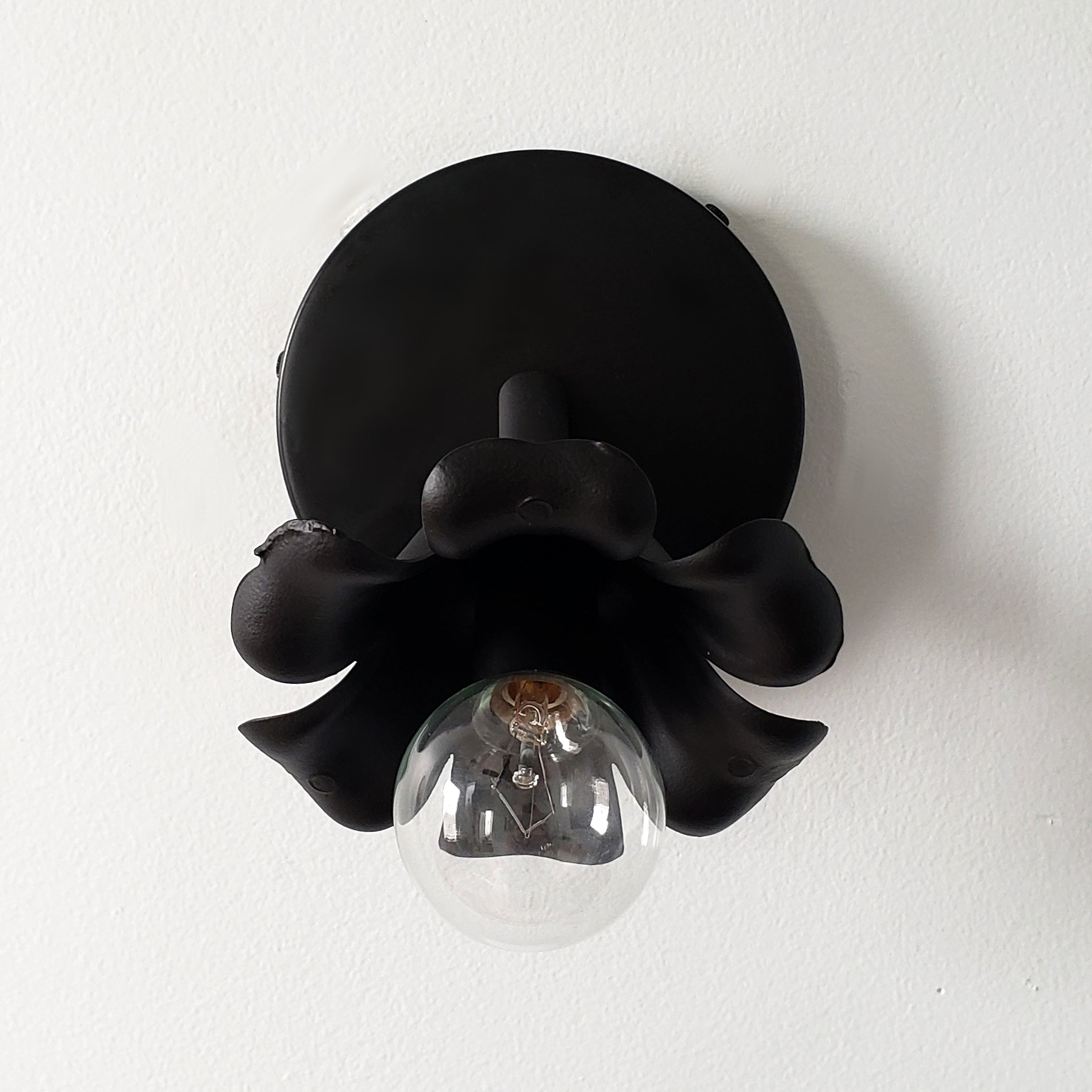 Romantic Brass Sconce - Adjustable Flower Cup Wall Light for Cozy Spaces