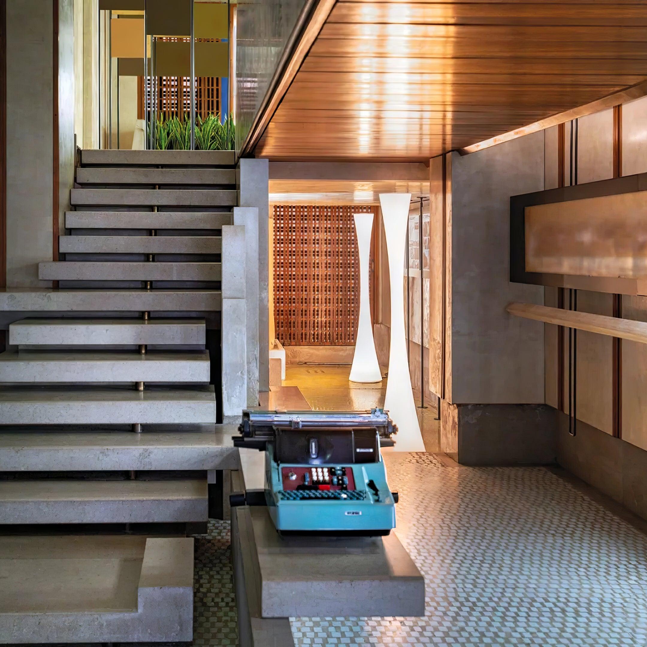 Romantic Simple White Column Floor Lamp