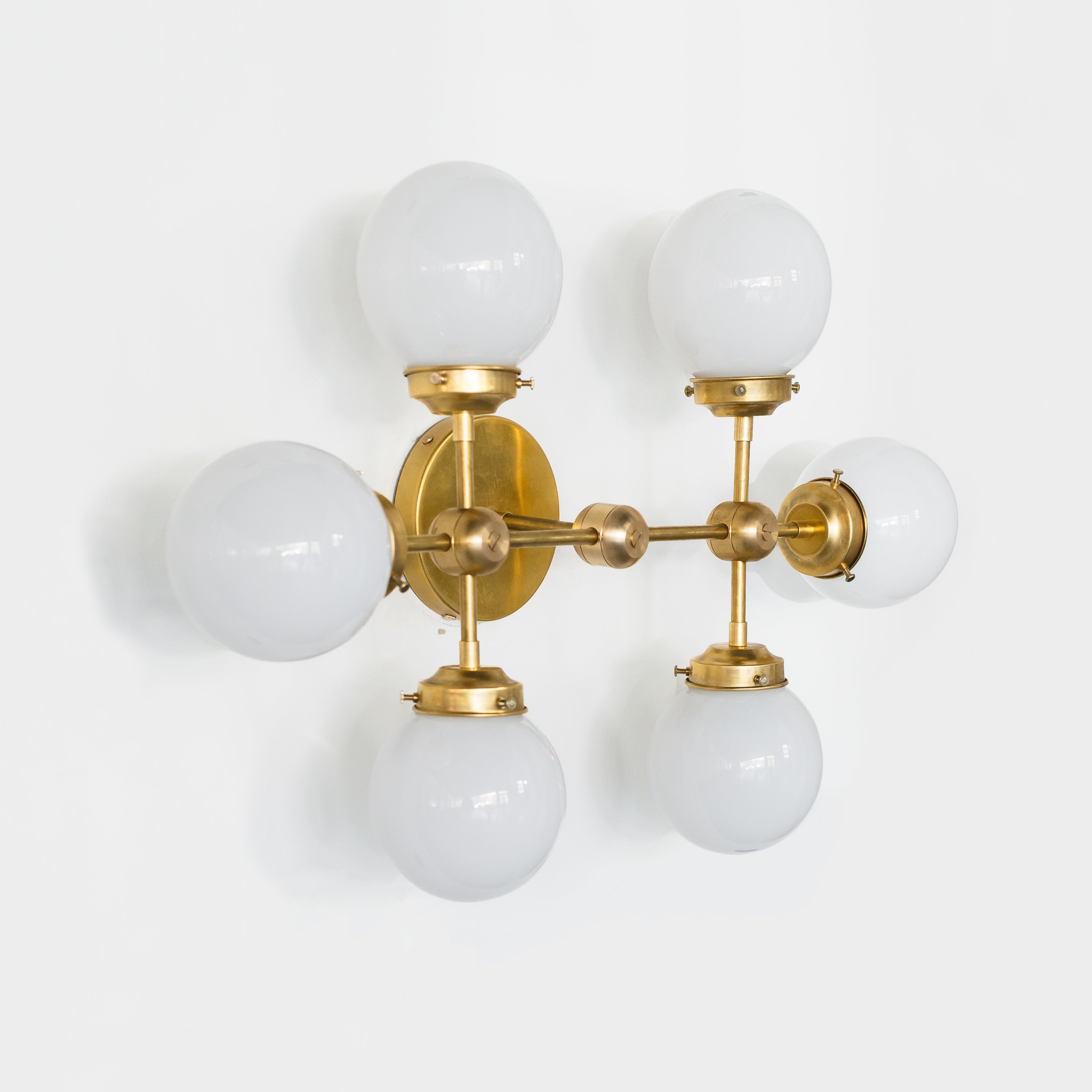 Horizontal & Vertical Decorative Multi-Head Metal Wall Sconce