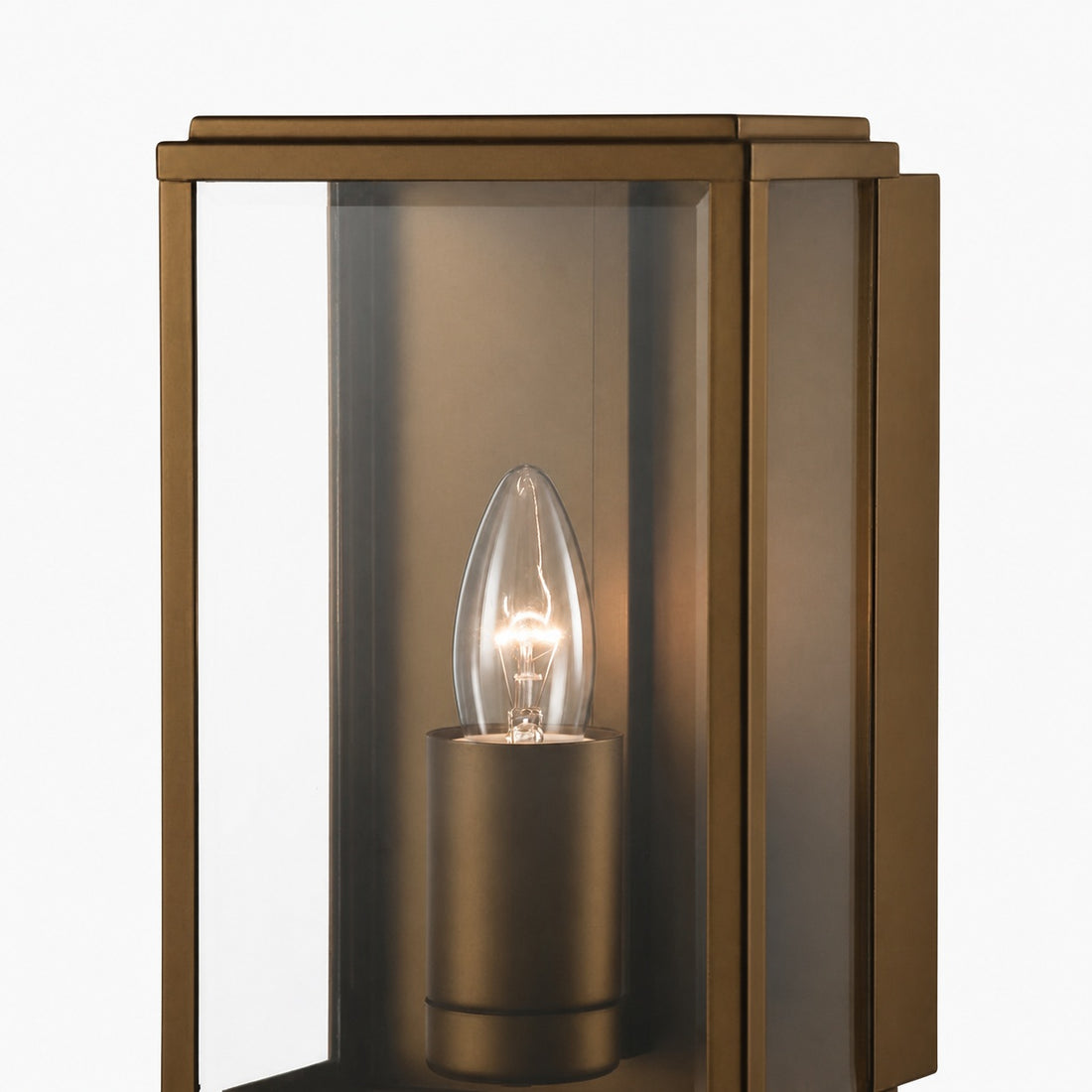 Boxar Outdoor Wall Lantern – Metal Frame and Clear Glass for Porches or Entryways