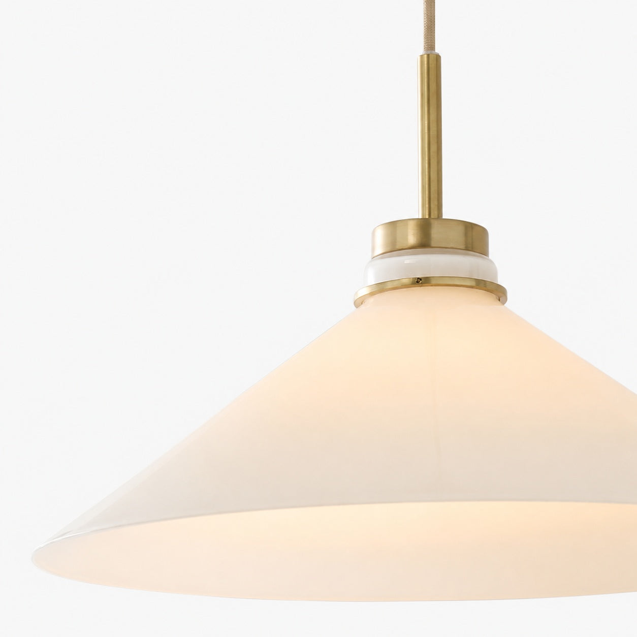 Aurenza Pendant – Minimalist Farmhouse Pendant Lamp for Modern Interiors