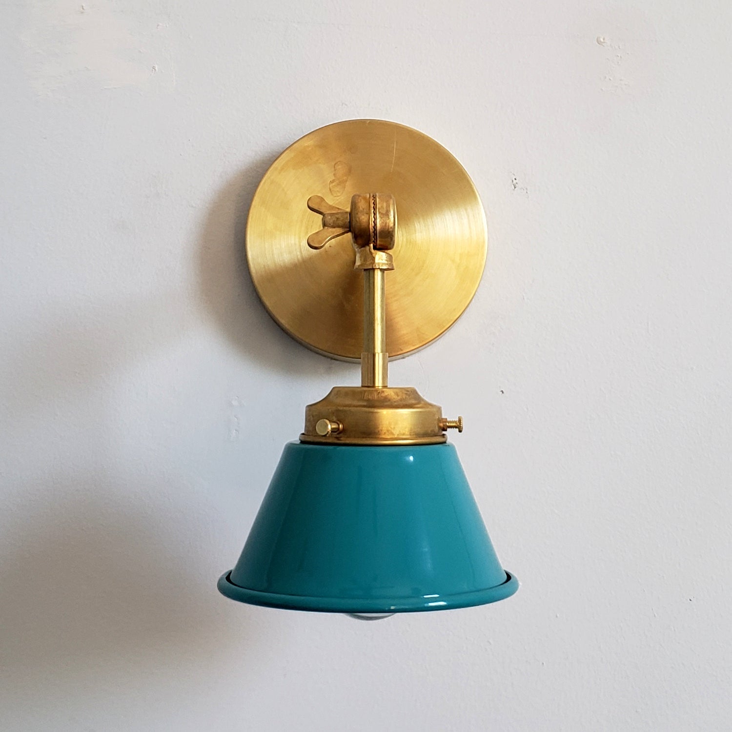 Modern Cone With Elegant Swivel Mechanism Brass Wall Lamp