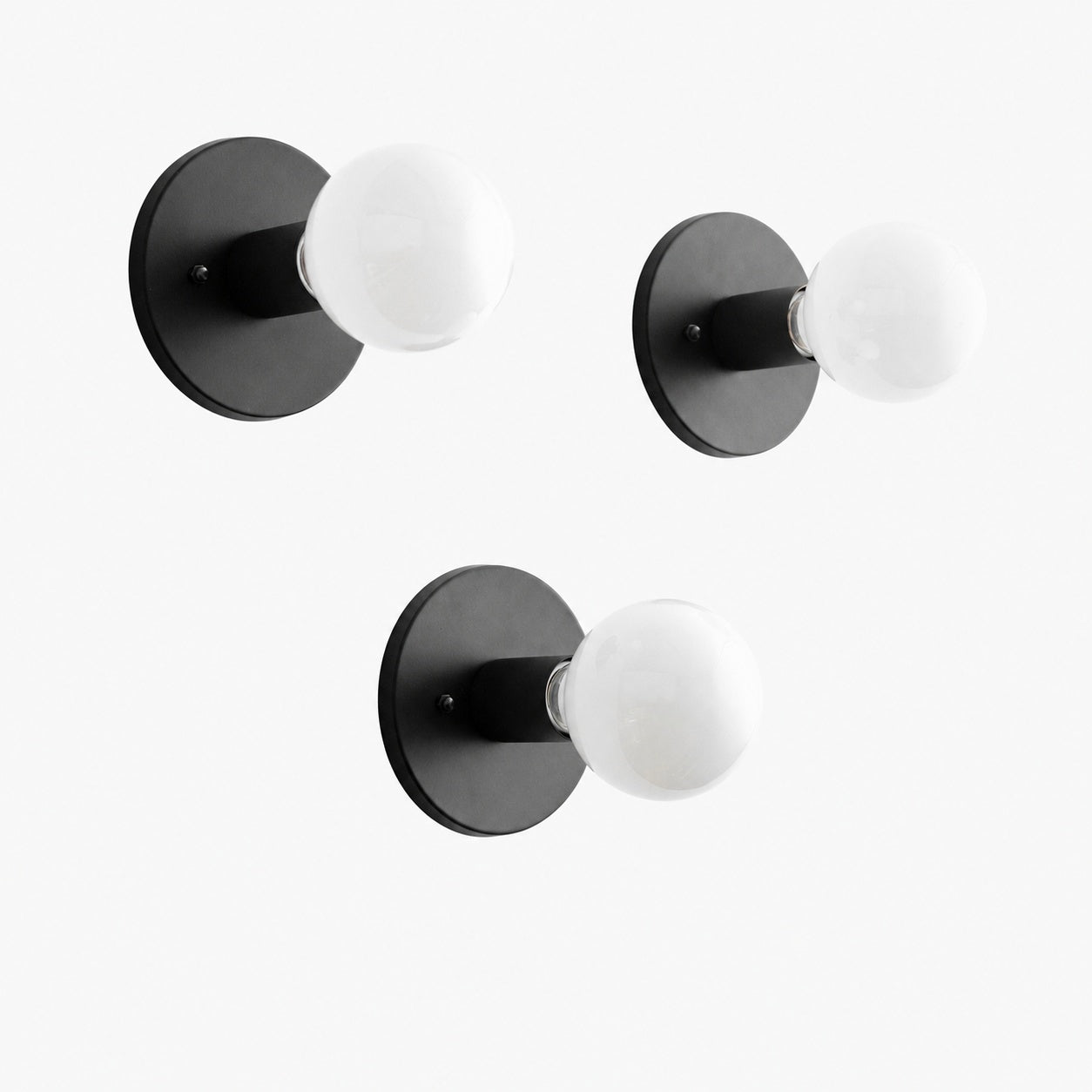 Glorica Glass Minimalist Wall Sconce - Versatile Modern Light For Any Room