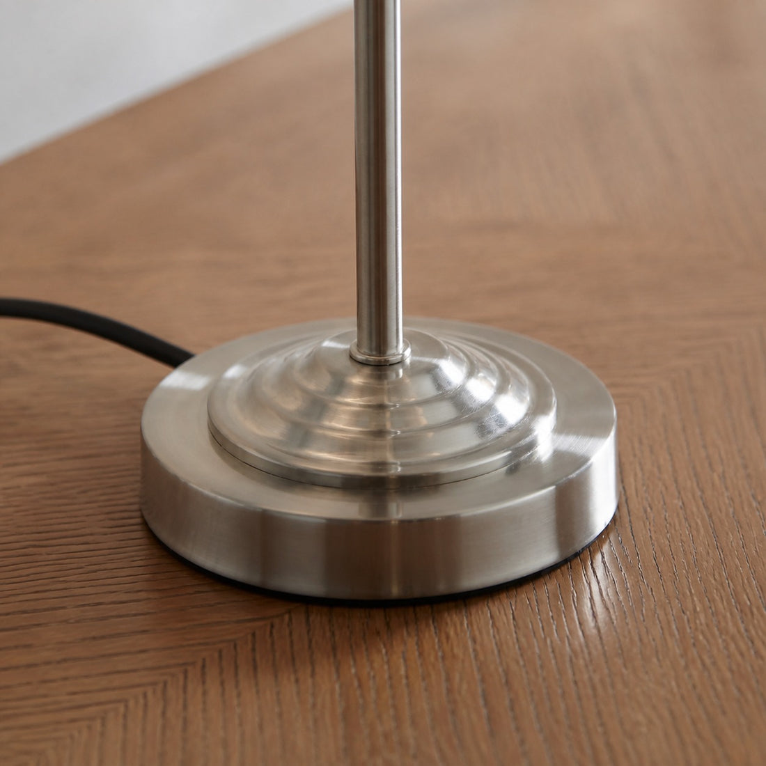 Tela 1‑Light and 3‑Light Table Lamp – Modern Linen & Metal for Bedside or Living Room