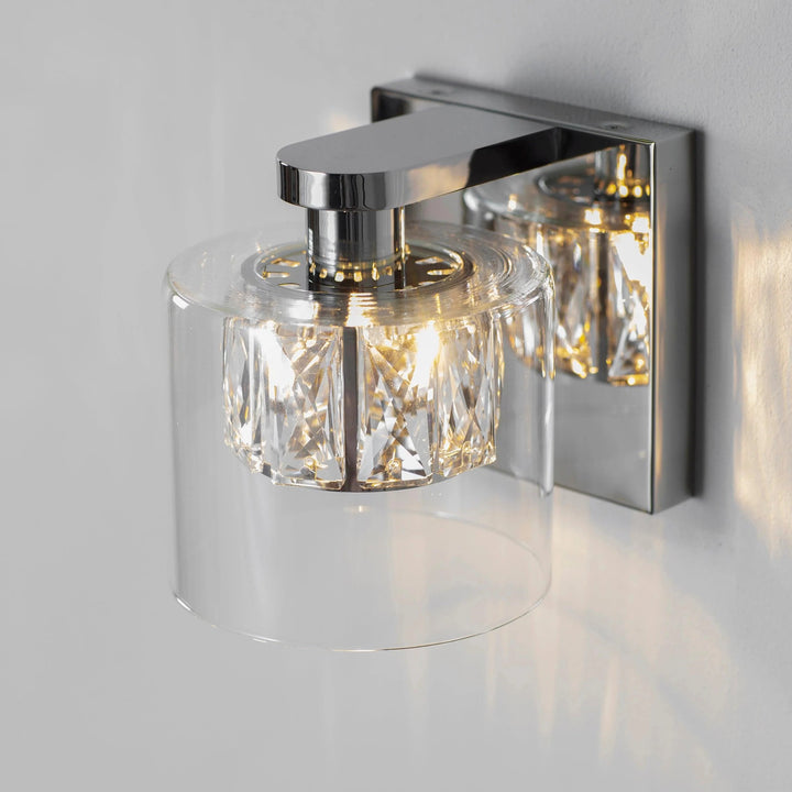 Glomara Sculpted Metal Wall Lamp – Transitional Sconce Ambient Lighting for Bedrooms and Entryways