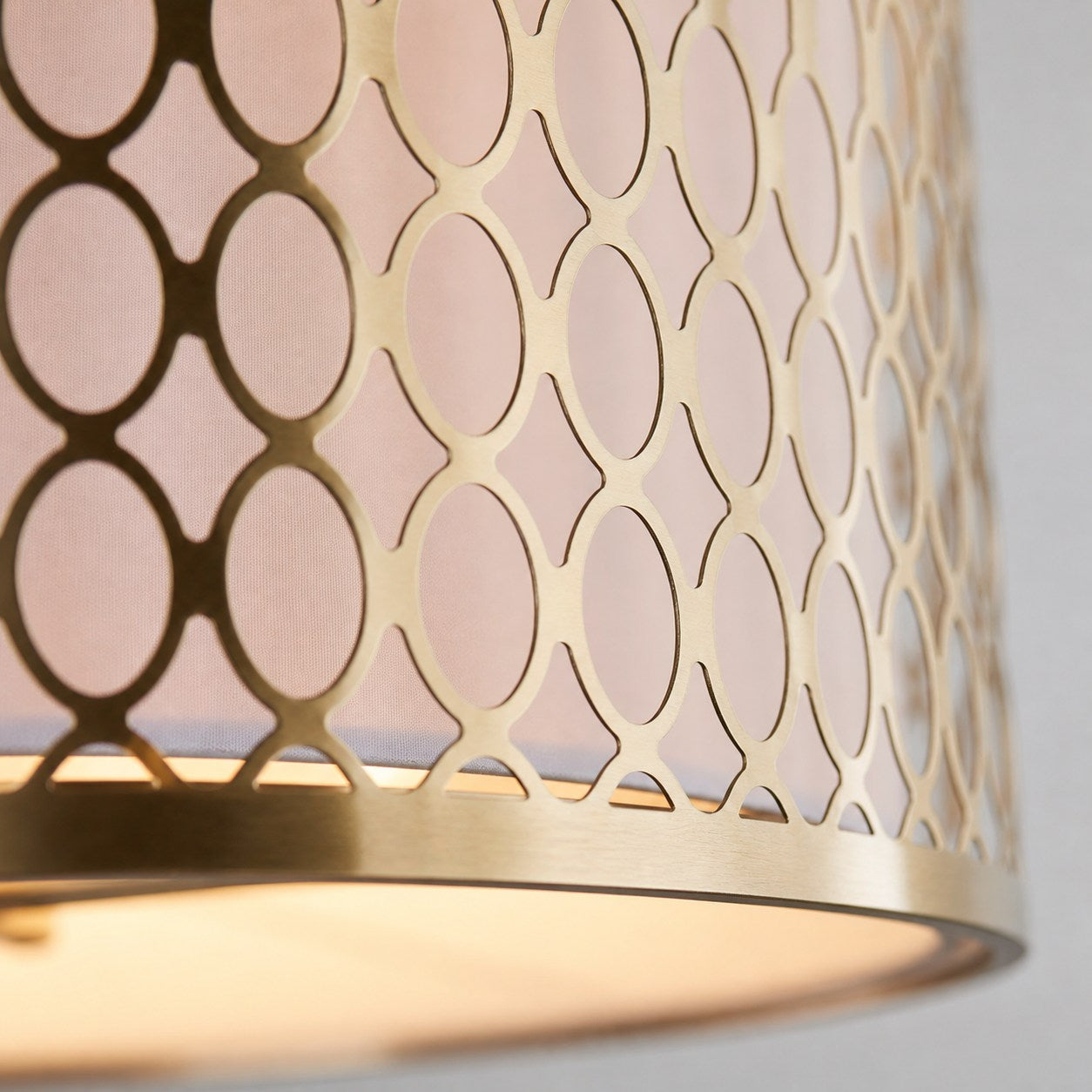Liorin Geometric Mesh 3‑Light Flush Ceiling Light - Mesh Metal Frosted Lamp for Living Room or Hallway