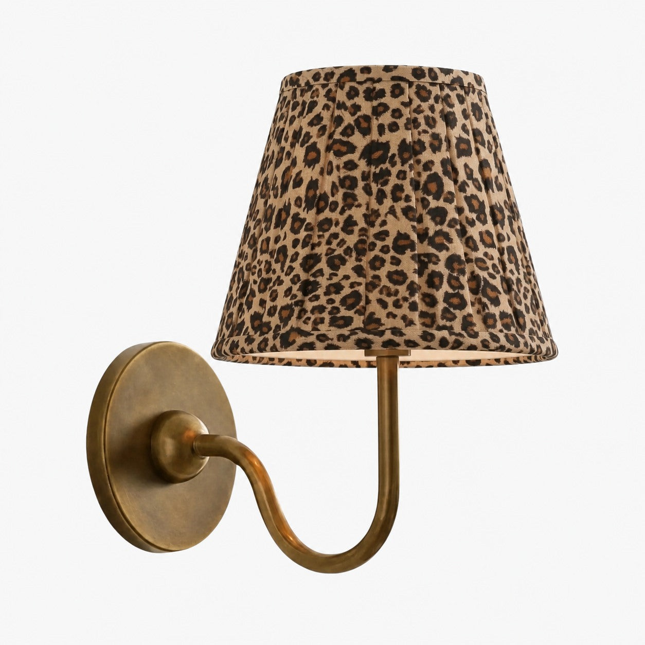 Luvora Vintage Pleated Shade Wall Lamp - Modern Brass Linen Wall Lighting