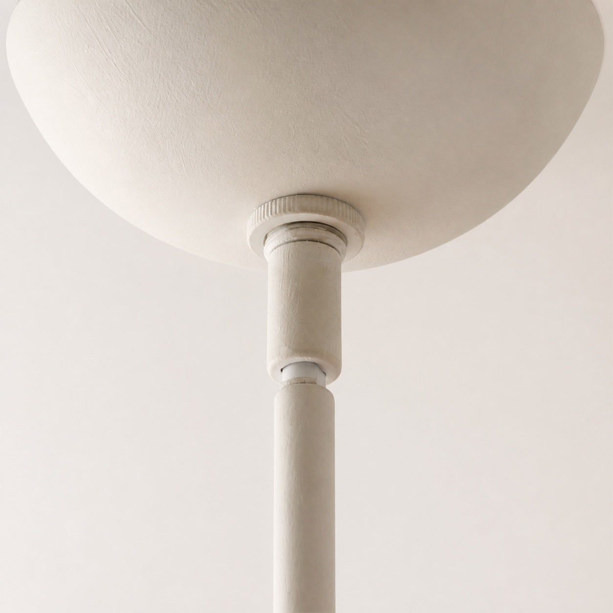 Plara Multi‑Light Chandelier – Modern Polyresin and Plaster for Dining & Foyer
