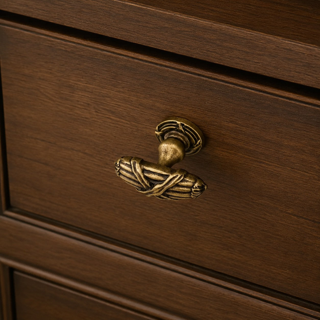 Antique Brass Leaf Cabinet Knob