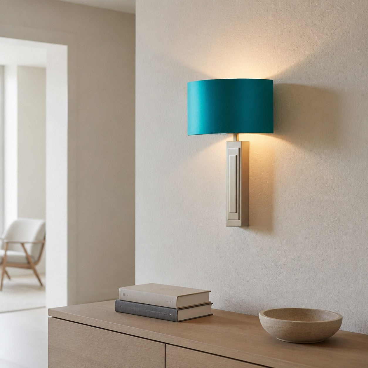 Linexis Vintage-Inspired Wall Sconce with Sculpted Arm Design – Modern Art Deco Style for Hallways & Bedrooms