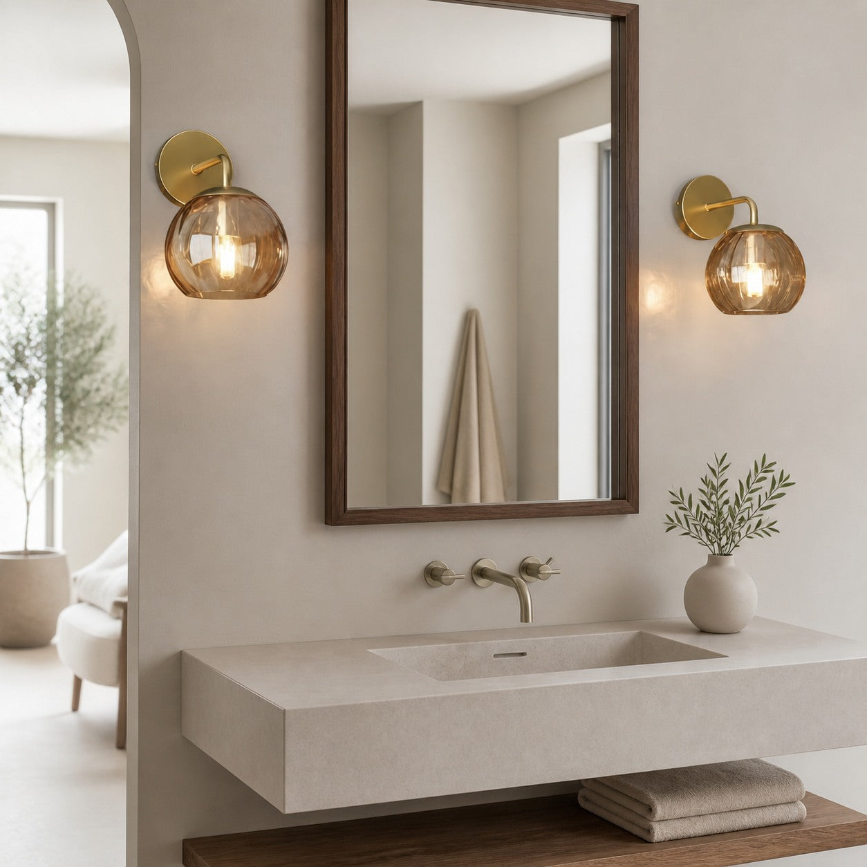 Tracian Brass Textured Glass Wall Lamp – Modern Classic Wall Sconce for Home Interiors & Corridors