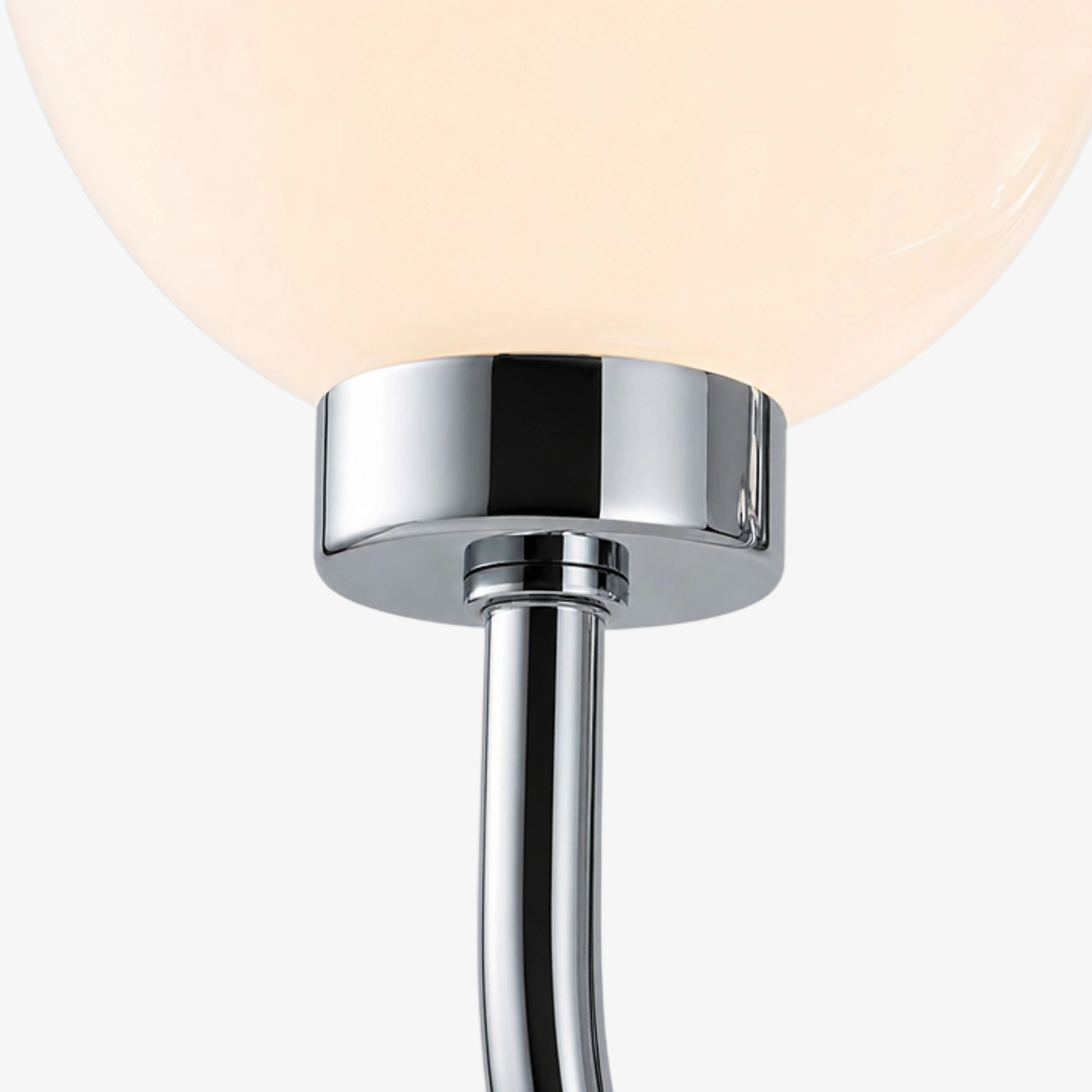 Chrome globe seat detail