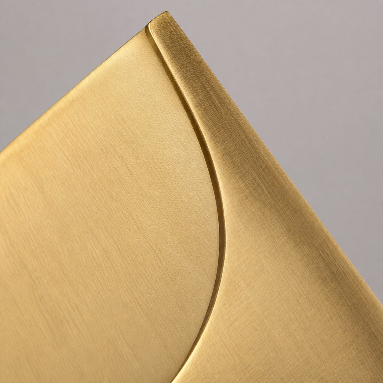 Sconique Stylish Brass Wall Sconce - Minimal Design Architectural Profile Sconce for Foyer