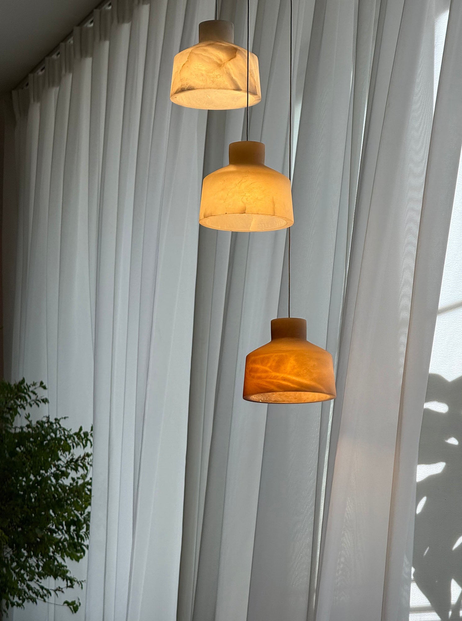 Alabaster Veining Pendant Lamp