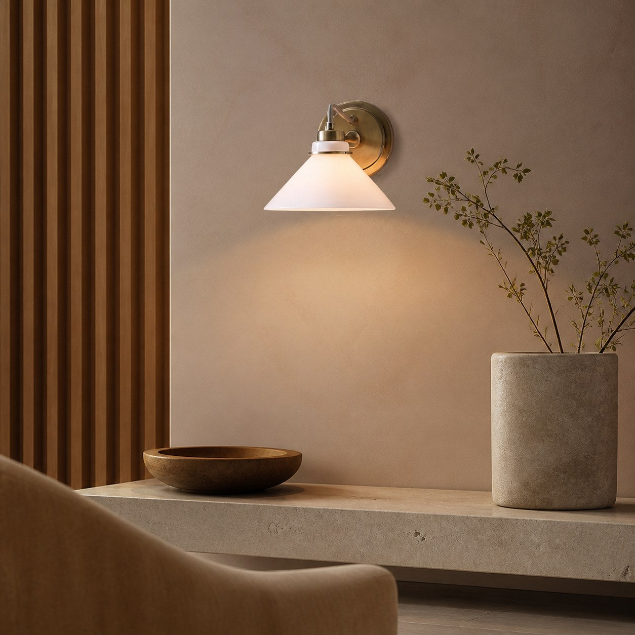 Aurenza Sconce – Farmhouse Wall Light with Metal Accents for Cozy Spaces