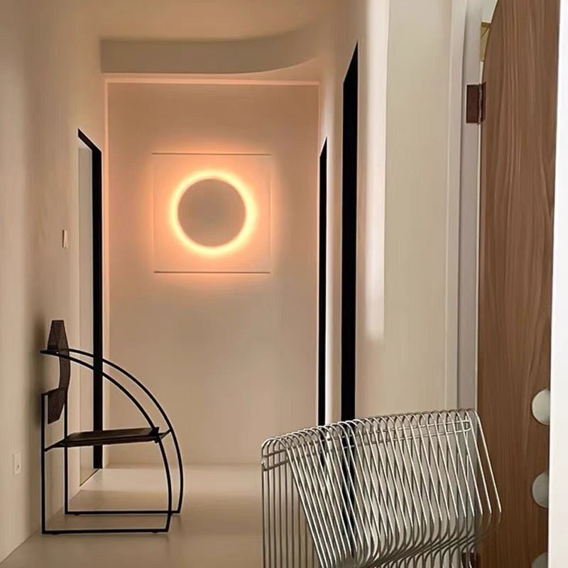 Modern Simple Plug-In Round Wall Lamp