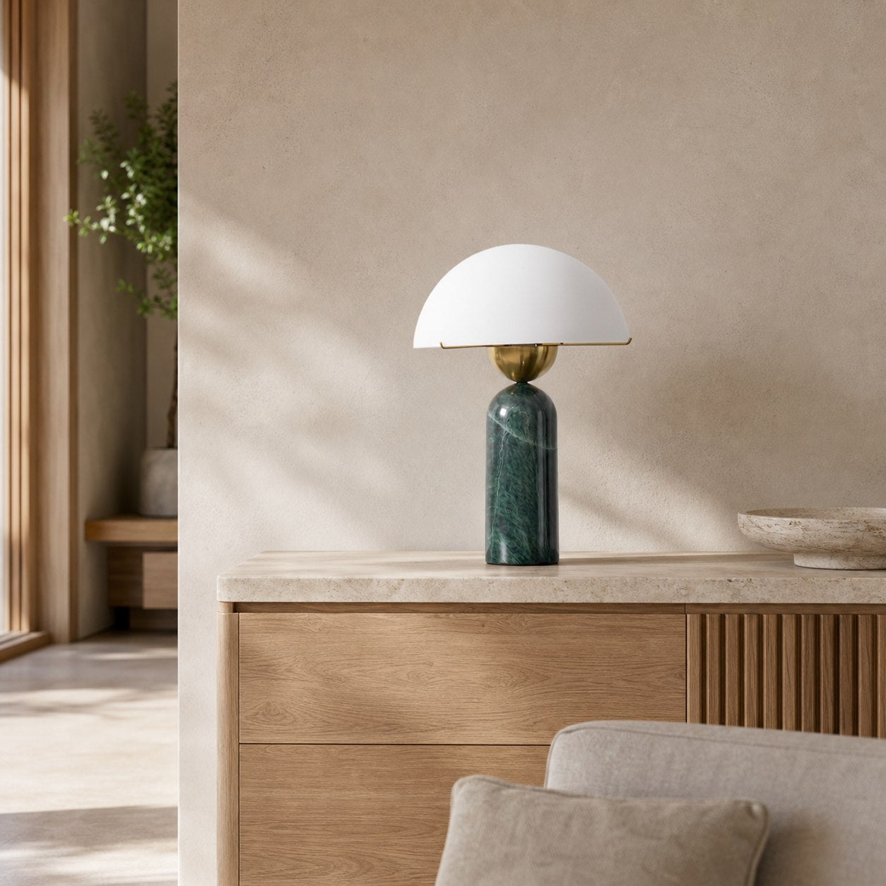 Peono Alabaster Table Lamp