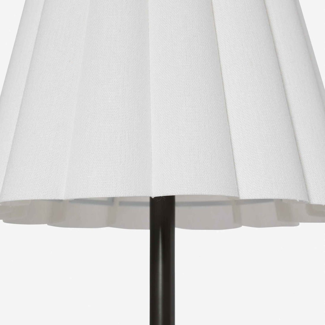 Ruffmeto Transitional Slim Table Lamp – Sculptural Shade Lighting for Living Room or Bedroom