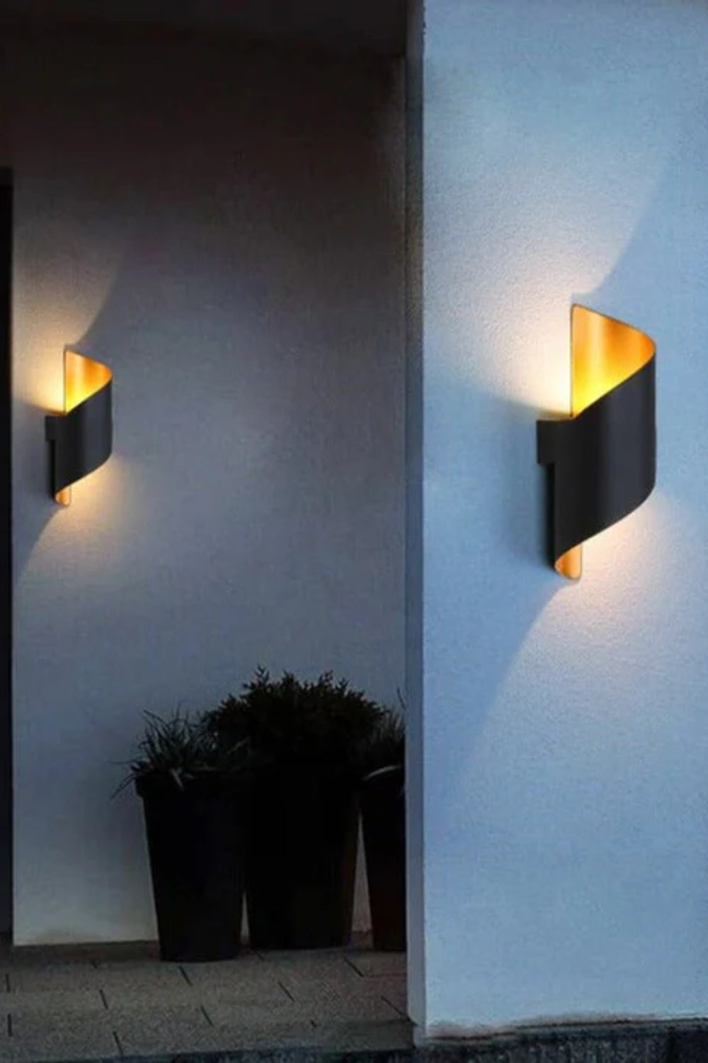 Modern Design Spiral Metal Wall Sconce