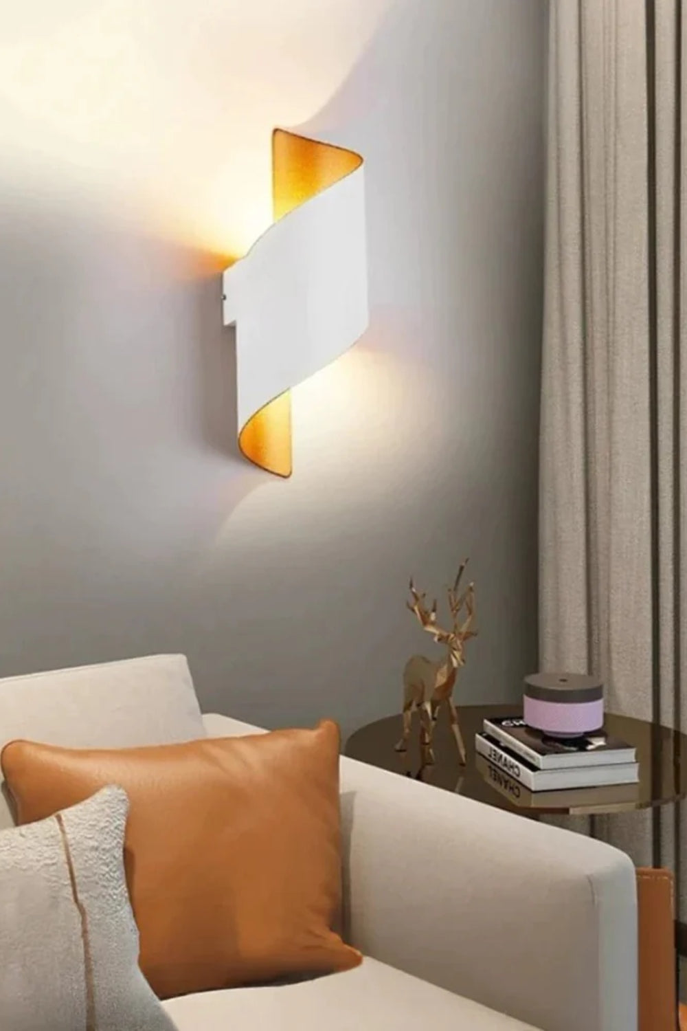 Modern Design Spiral Metal Wall Sconce