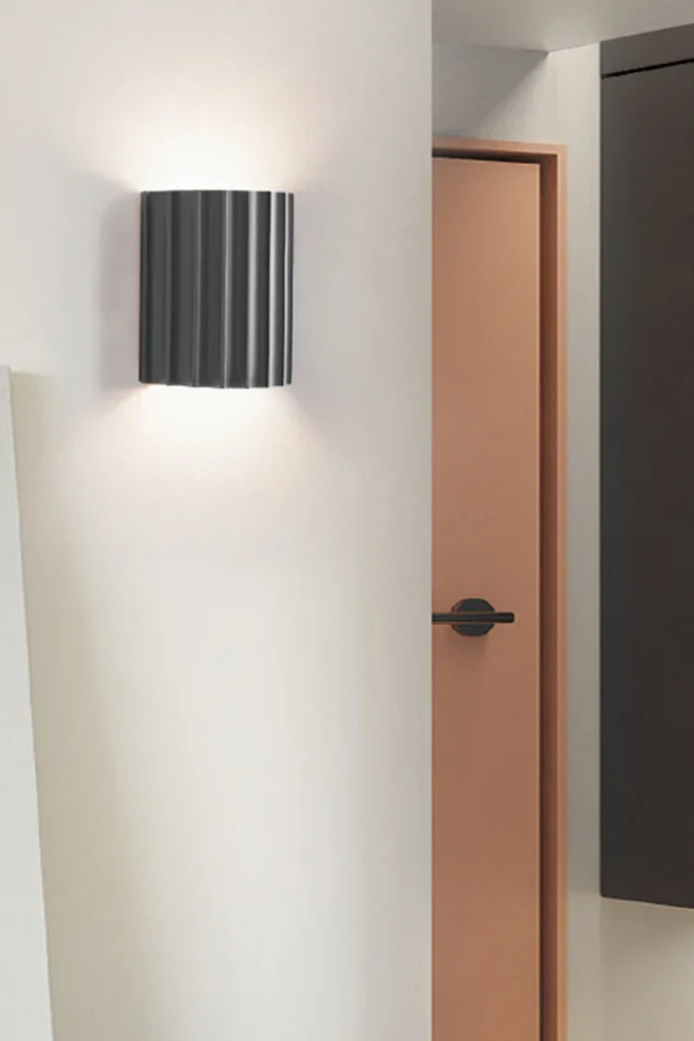 Modern Ribbed Resin Fluted Wall Lamp