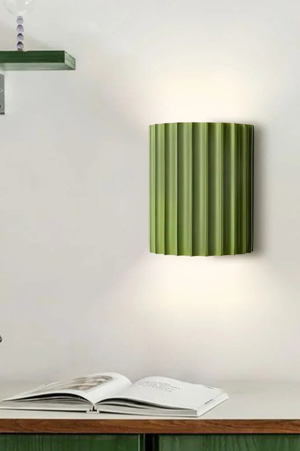 Modern Ribbed Resin Fluted Wall Lamp