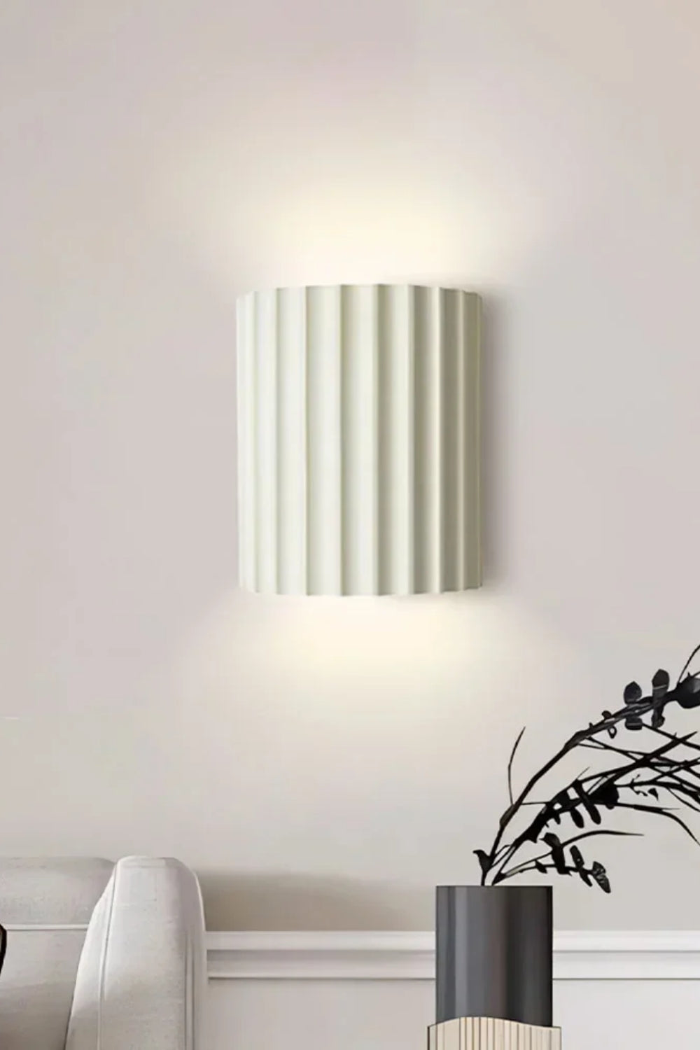 Modern Ribbed Resin Fluted Wall Lamp