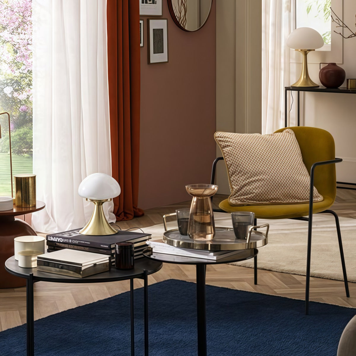 Mushroom Glass Bedside Lamp – Vintage Brass Base & Adjustable Brightness