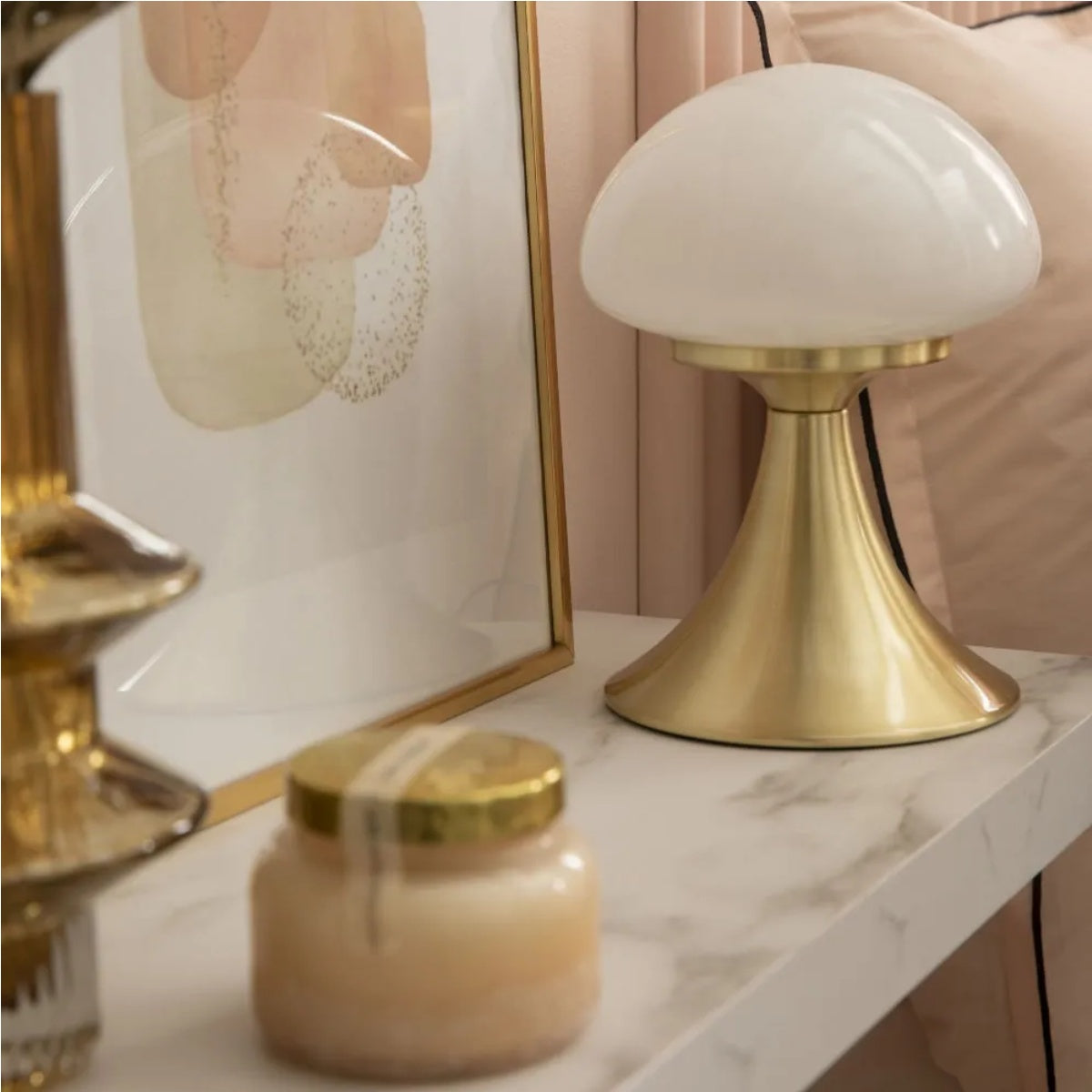 Mushroom Glass Bedside Lamp – Vintage Brass Base & Adjustable Brightness