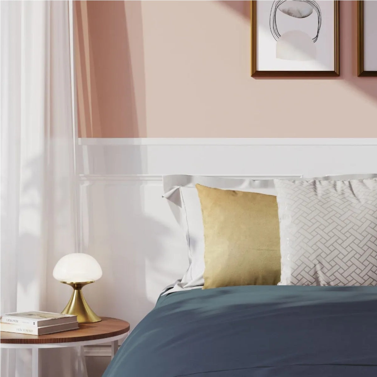 Mushroom Glass Bedside Lamp – Vintage Brass Base & Adjustable Brightness