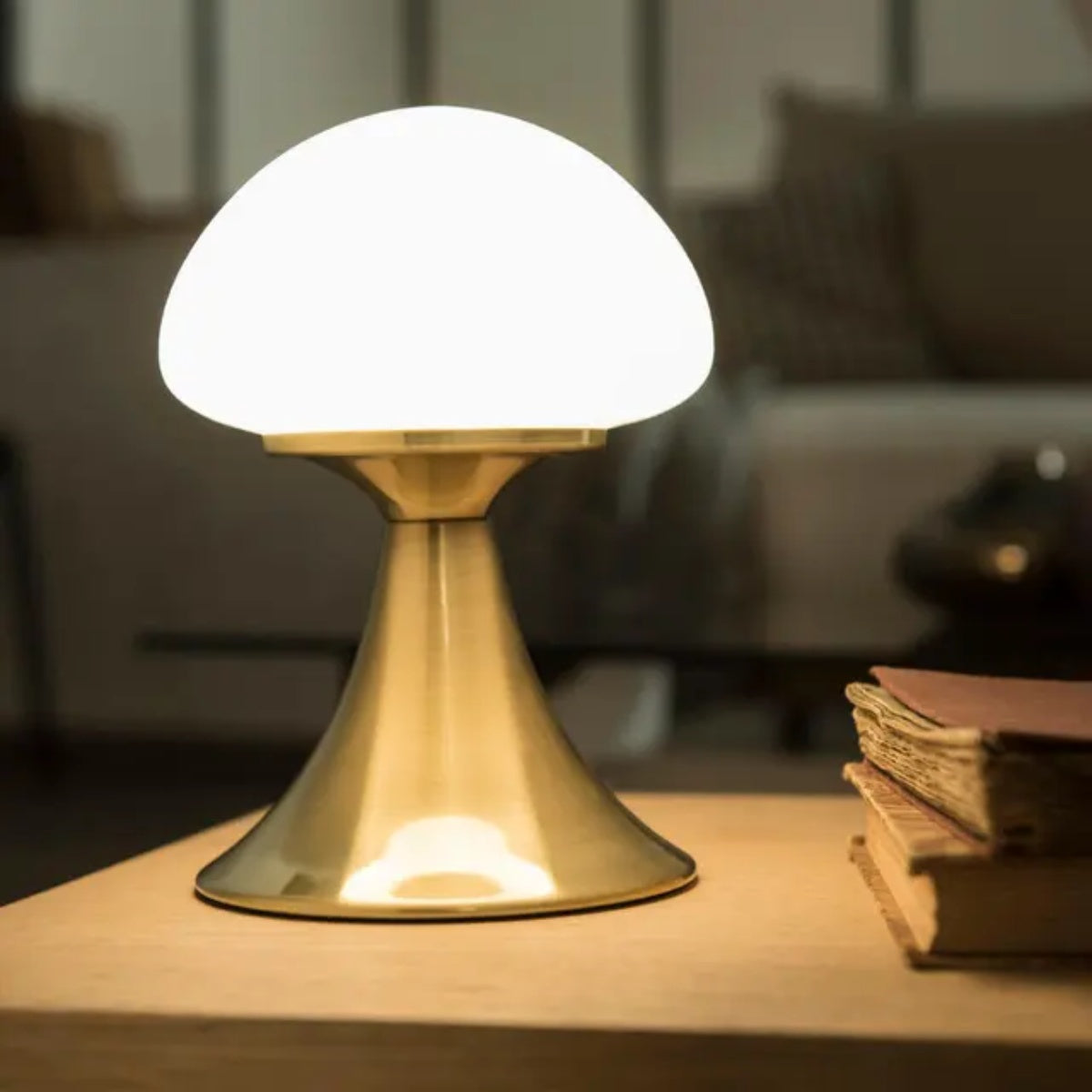 Mushroom Glass Bedside Lamp – Vintage Brass Base & Adjustable Brightness