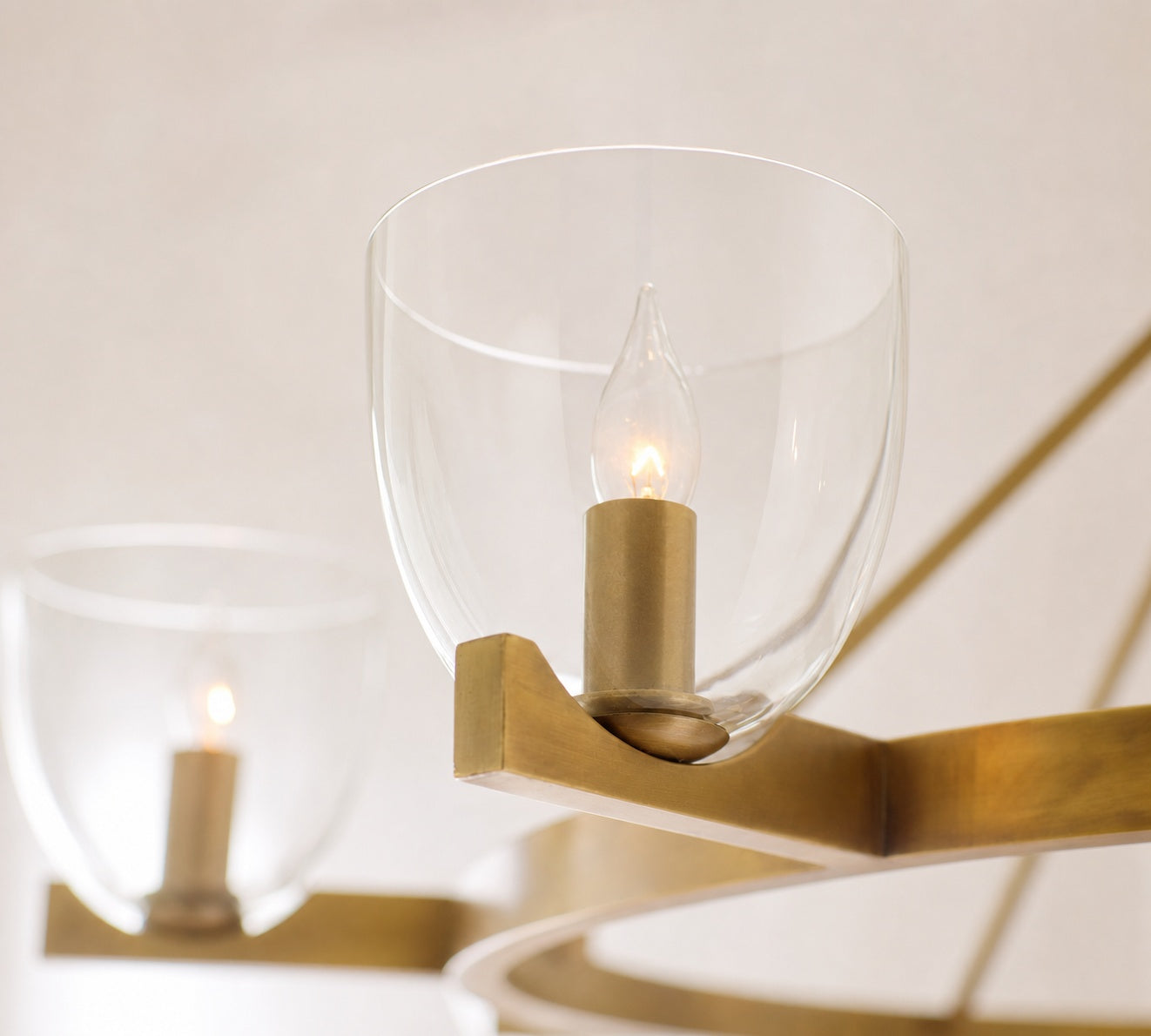 Auria Hand-blown Glass Metal Chandelier - Contemporary Brass Design