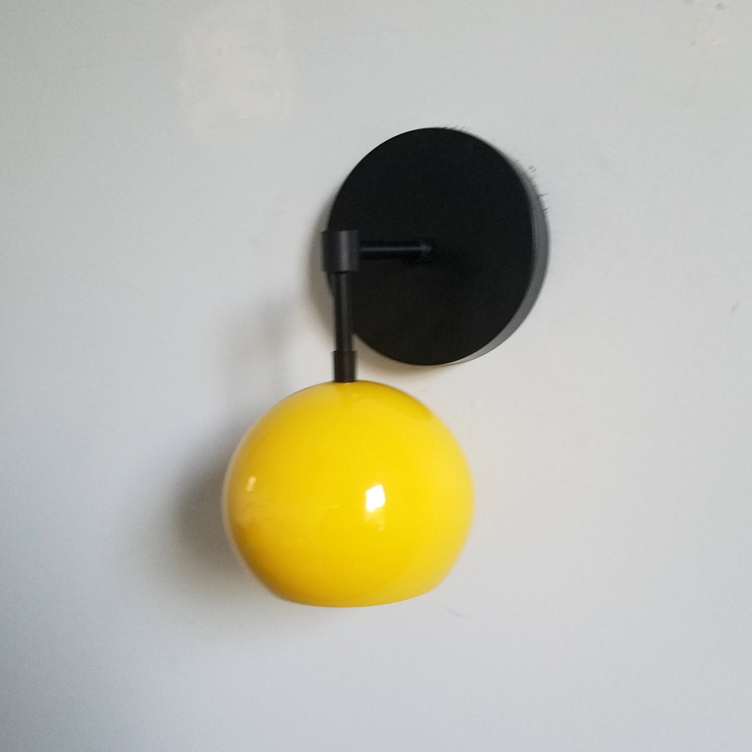 Accent Lighting Globe Wall Sconce in Sunshine Yellow