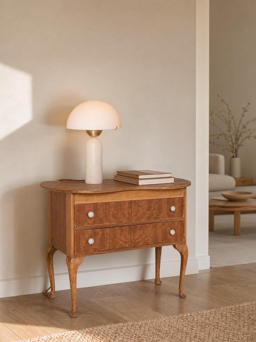 Peono Alabaster Table Lamp