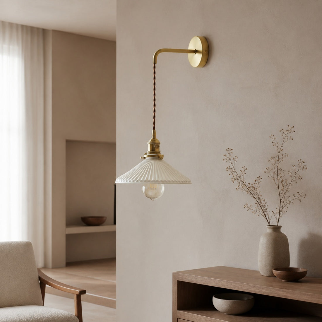 Cerelle Pleated Ceramic Wall Light – Sculptural Ribbed Design Sconce for Bedroom or Hallway N30