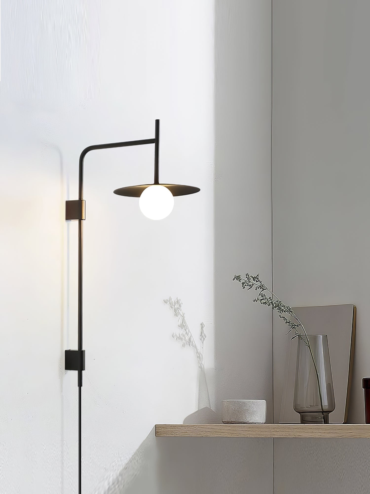 Gea Metal Swing Arm Wall Lamp - Scandinavian Minimalist Nordic Sconce