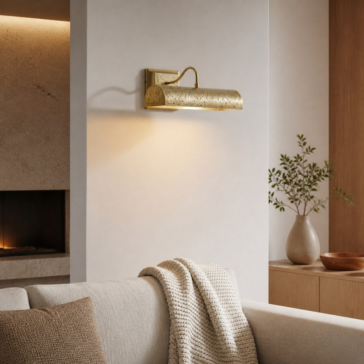 Aurix Carved Wall Lamp - A Classic Retro Design Perfect for Displaying Artwork or Creating A Reading Nook