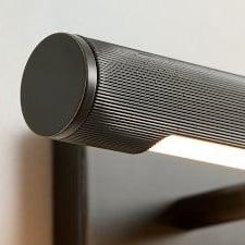 Zorv Sleek Picture Light – Ribbed Metal Frame Wall Light for Art or Photo Display