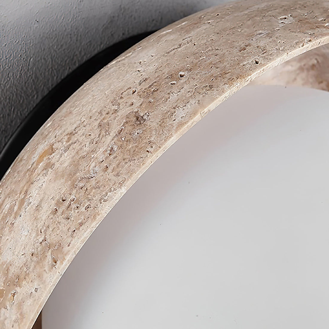 Eala Wall Lamp