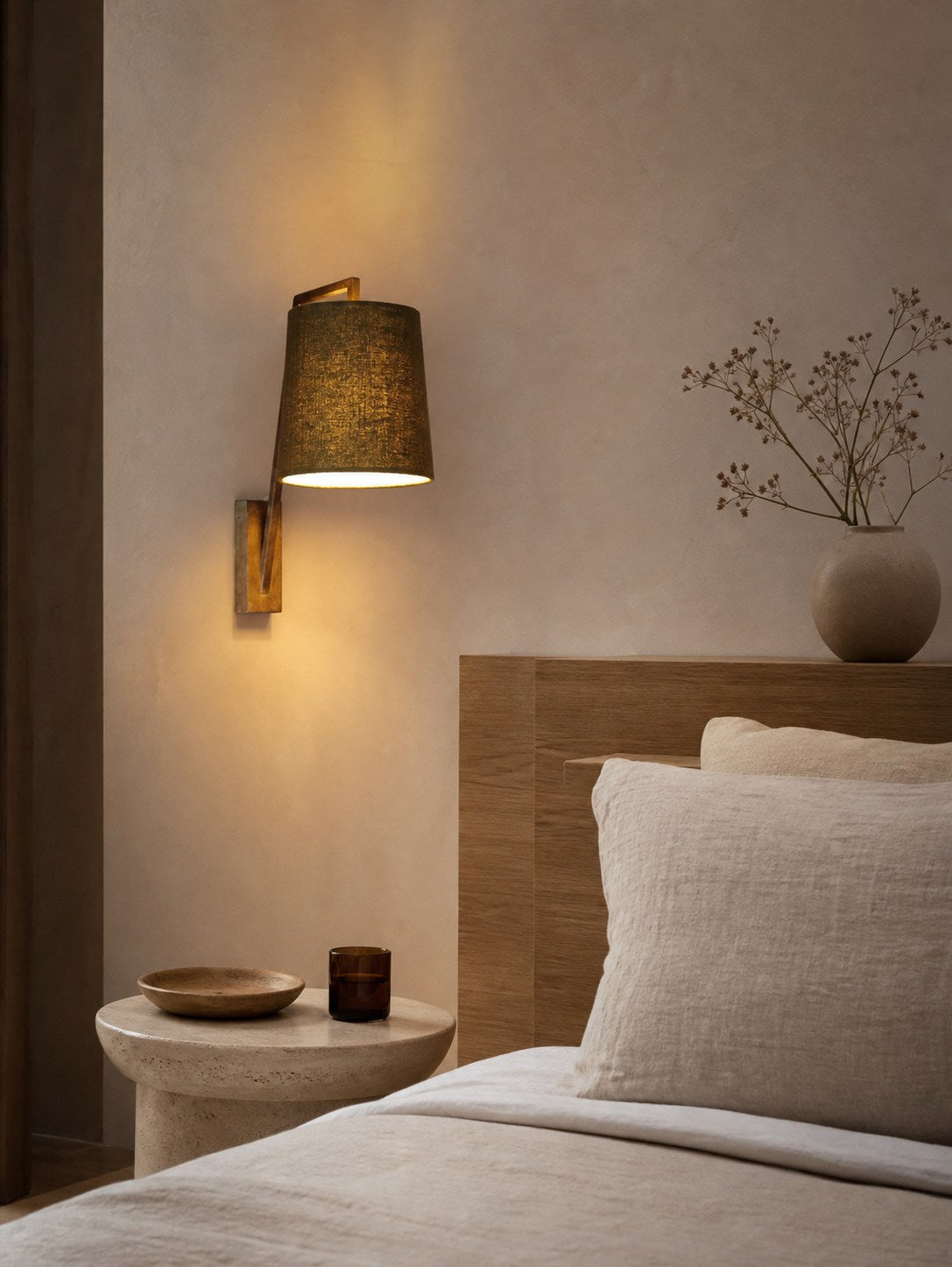 Monty Wall Lamp