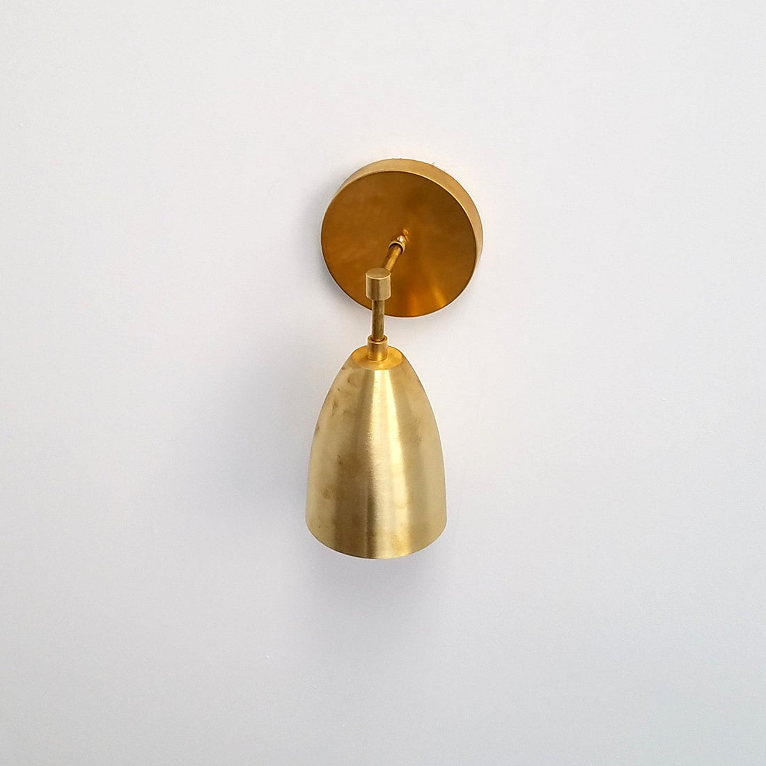 Contemporary Elegant Cone Wall Sconce For Modern Ambiance
