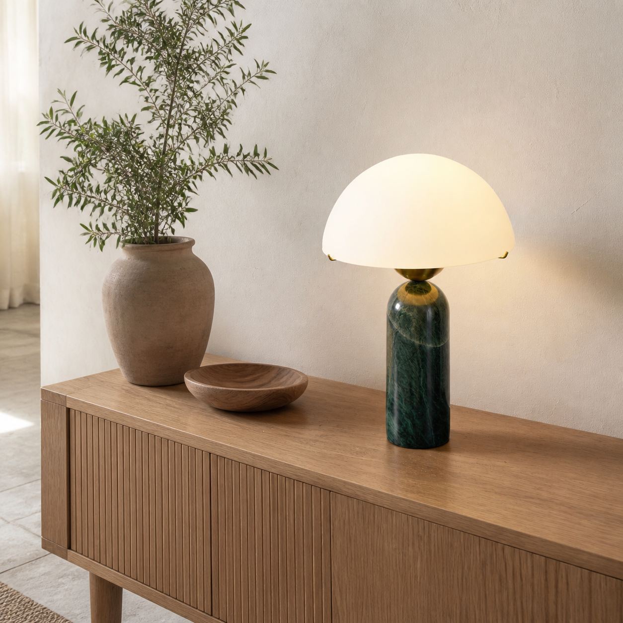 Peono Alabaster Table Lamp
